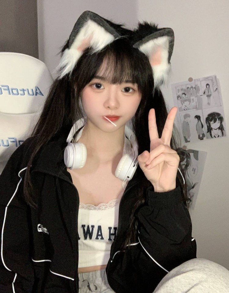 儿子双飞妈妈和女儿的小说,热映电影票房